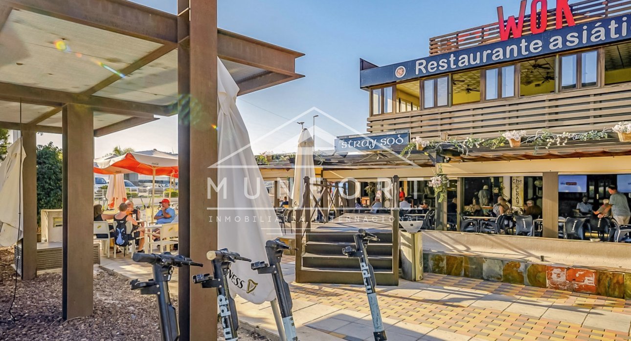 Revente - Villas -
Orihuela Costa - Villamartín