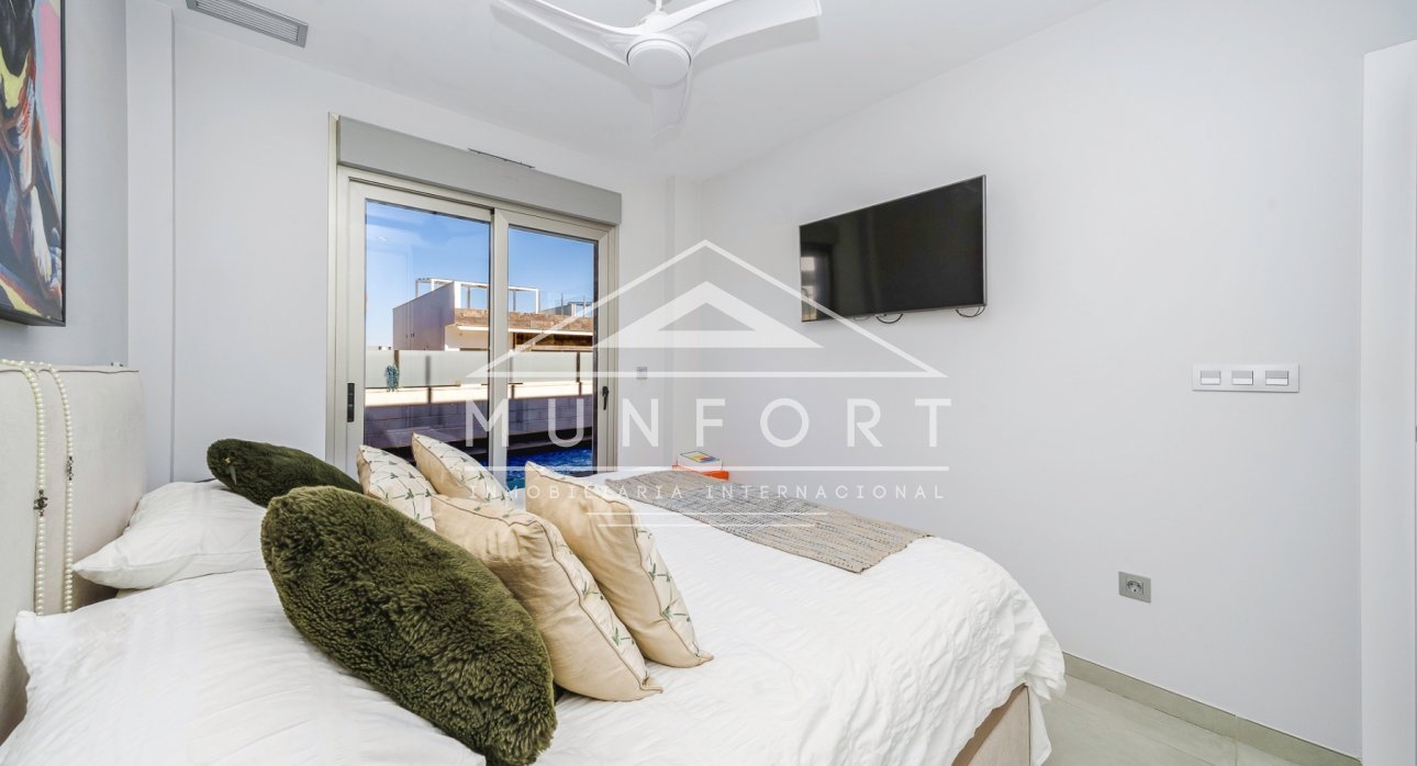 Revente - Villas -
Orihuela Costa - Villamartín