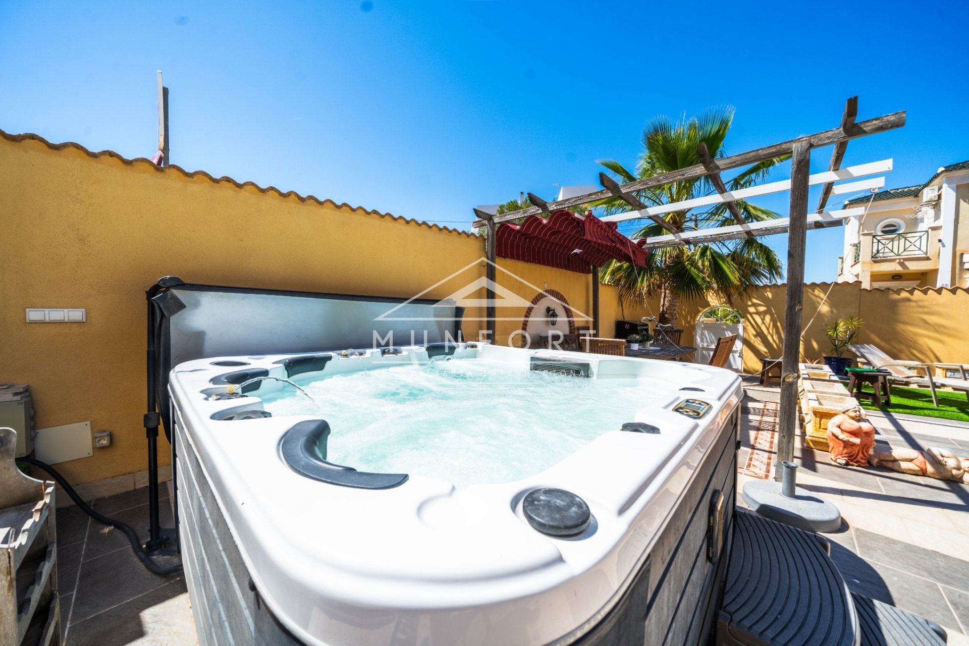 Revente - Villas -
Orihuela Costa - Villamart&iacute;n