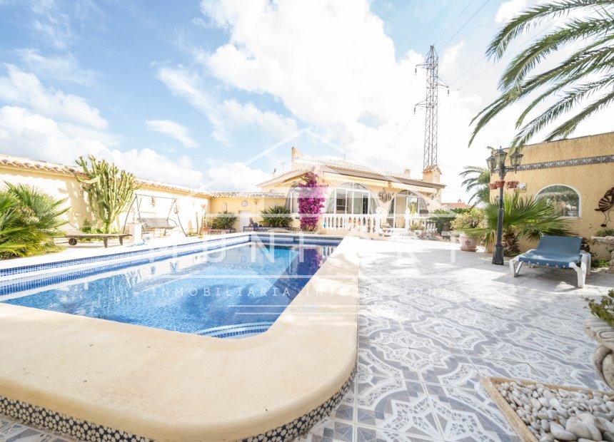 Revente - Villas -
Orihuela Costa - Villamart&iacute;n