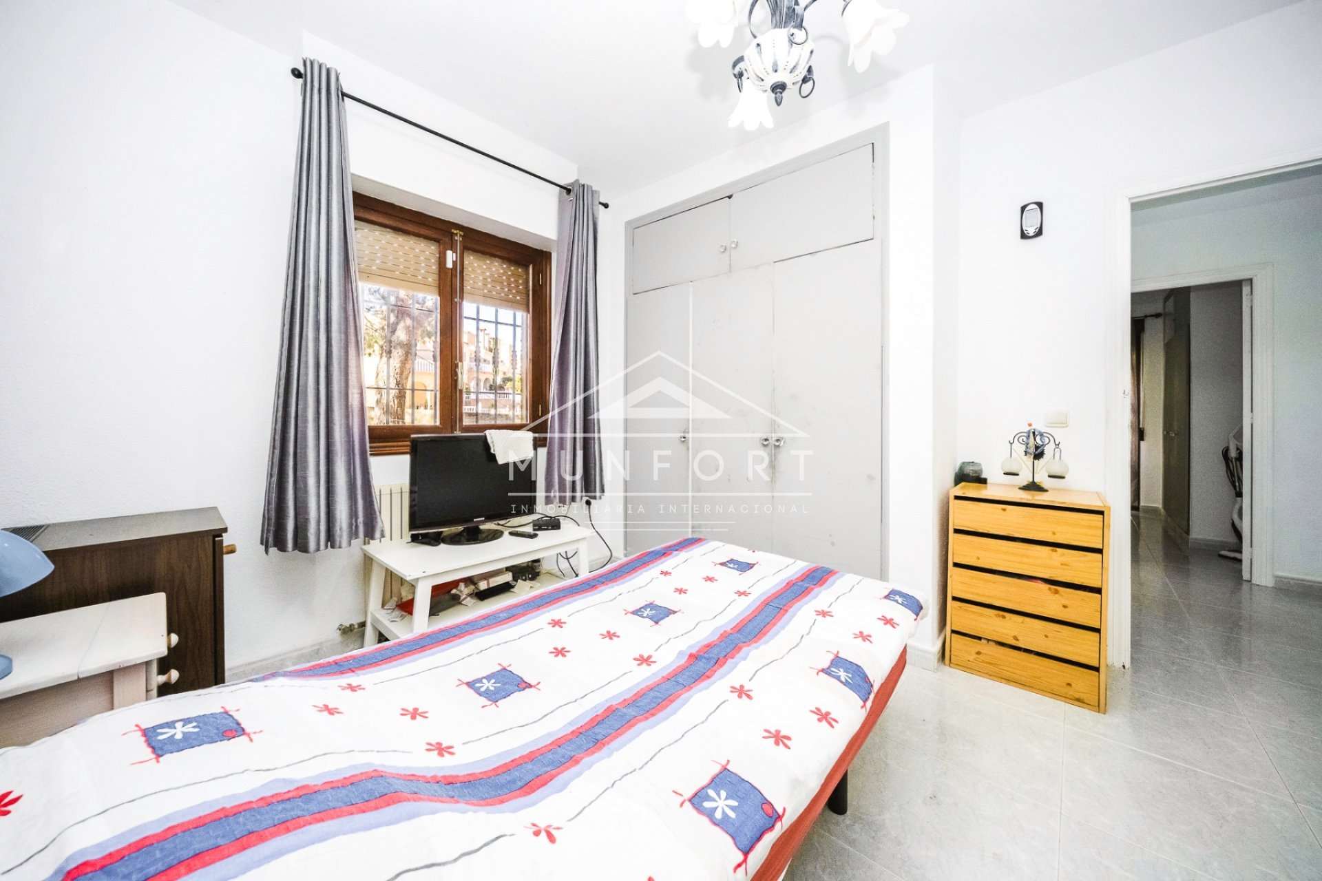 Revente - Villas -
Orihuela Costa - Villamartin