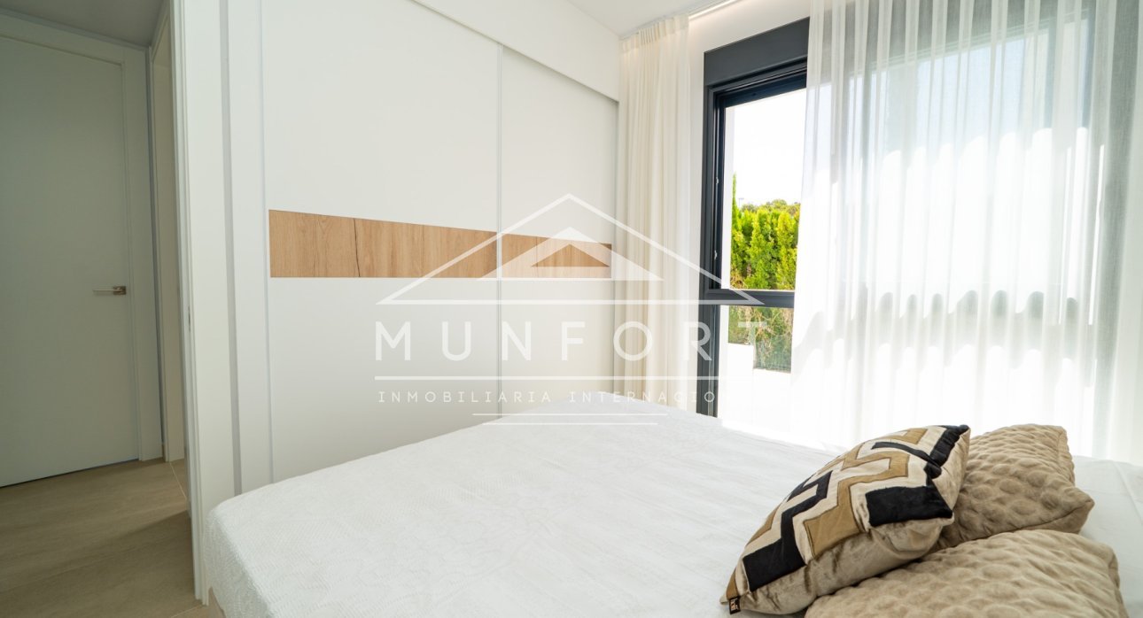 Revente - Villas -
Orihuela Costa