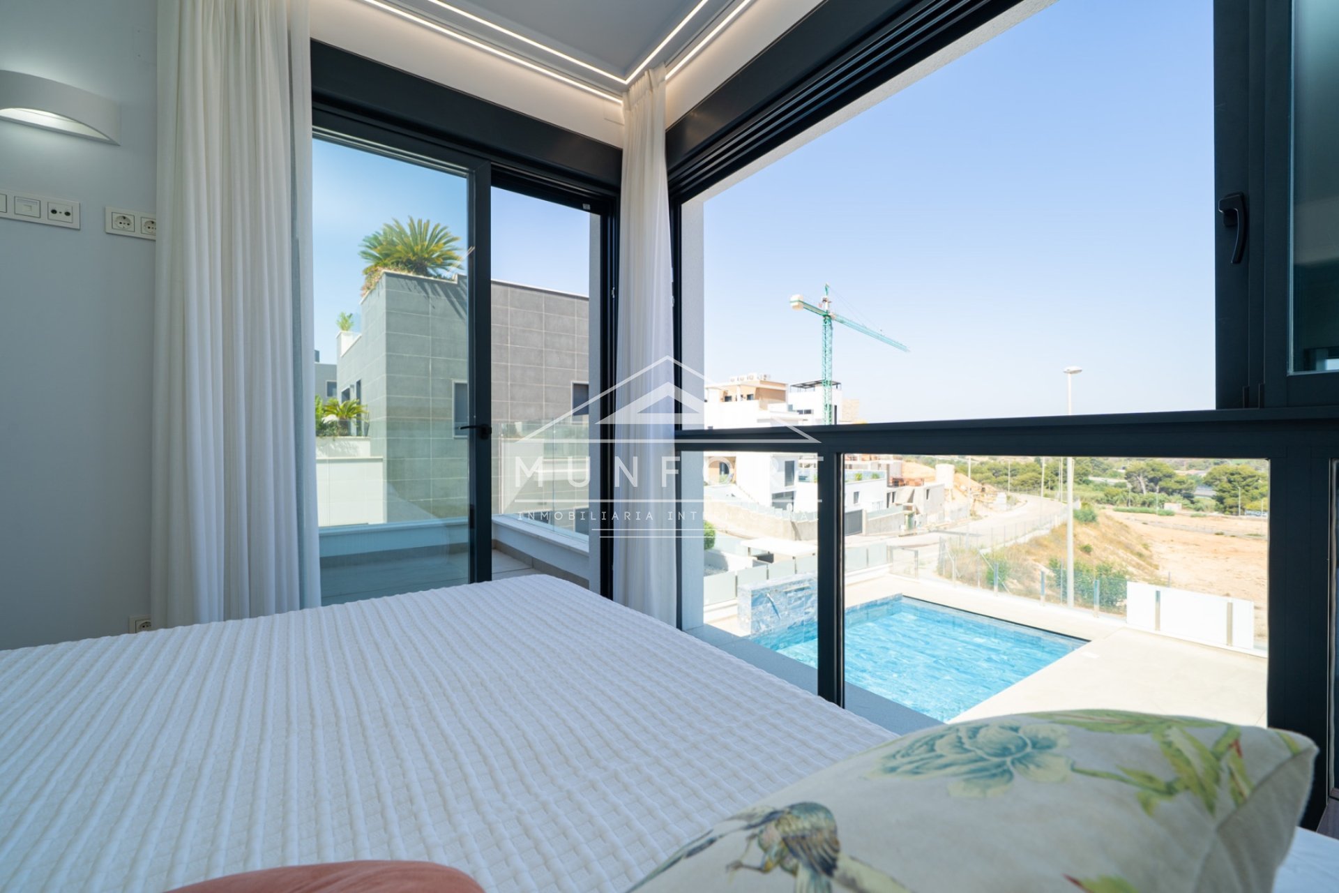 Revente - Villas -
Orihuela Costa