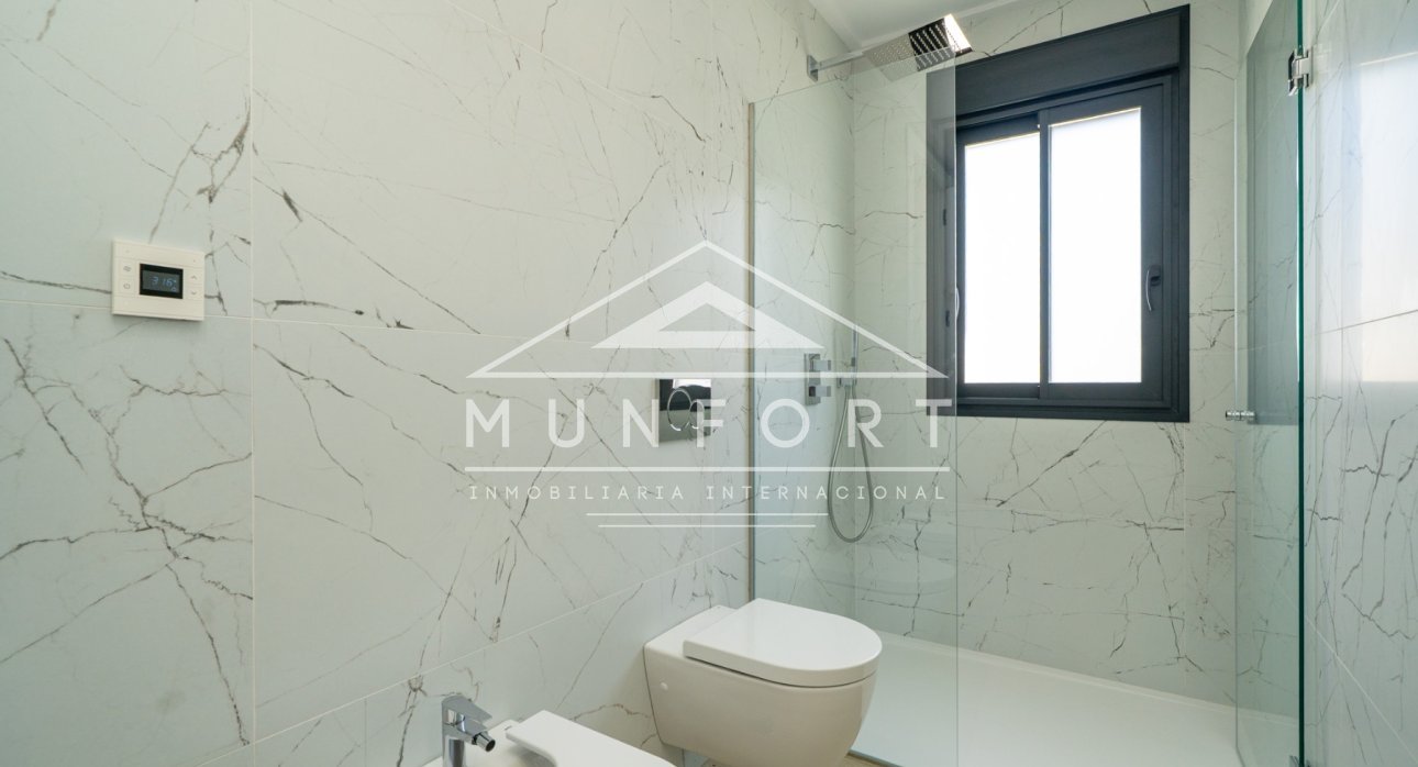 Revente - Villas -
Orihuela Costa