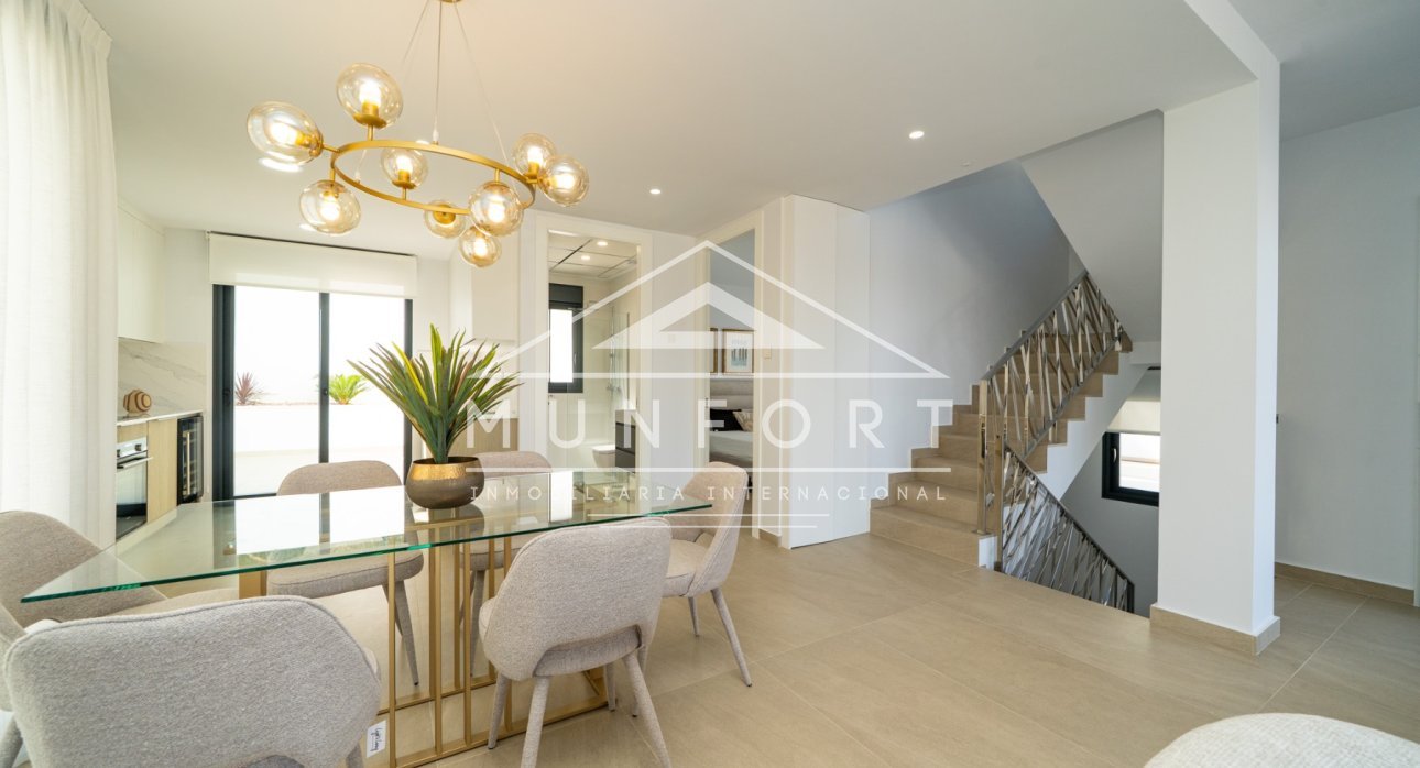 Revente - Villas -
Orihuela Costa