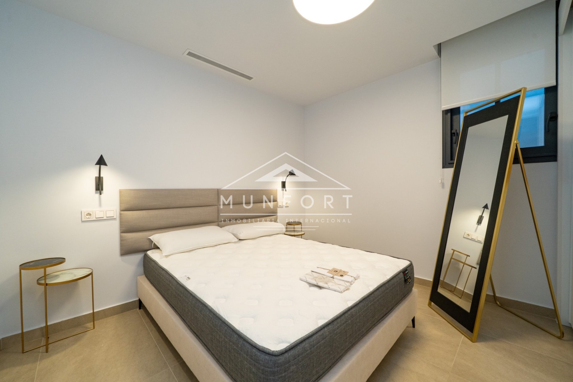 Revente - Villas -
Orihuela Costa