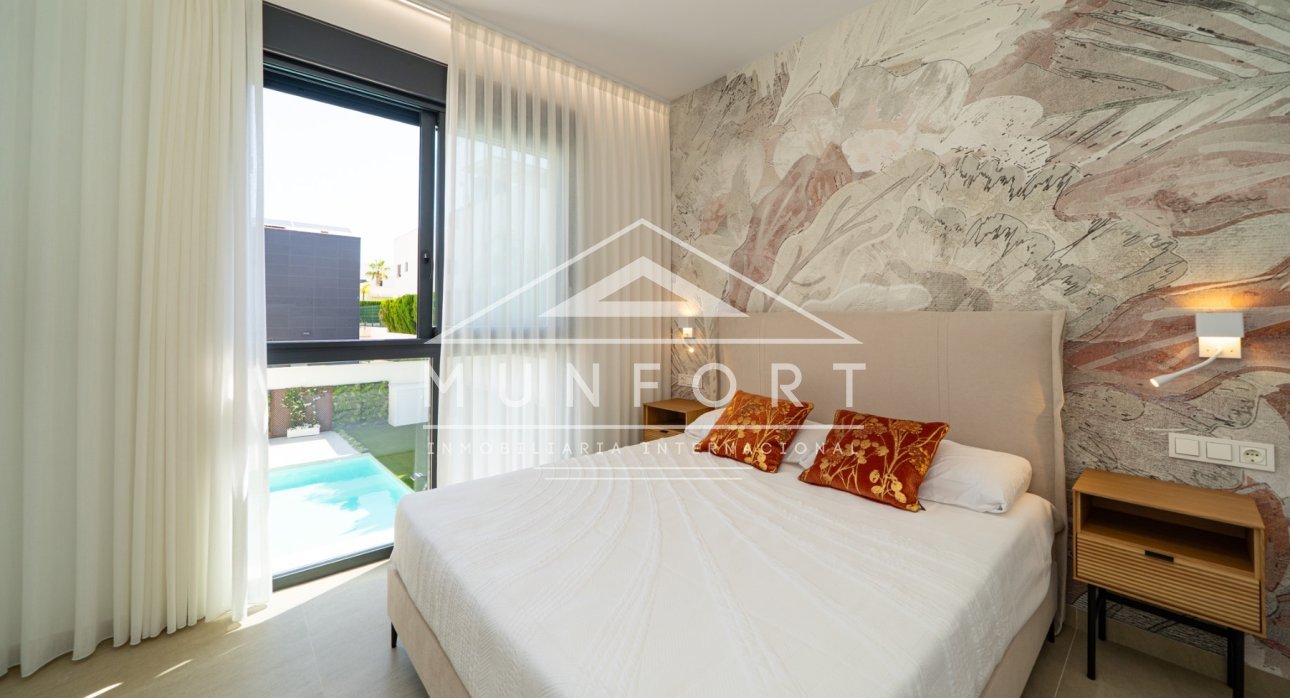 Revente - Villas -
Orihuela Costa