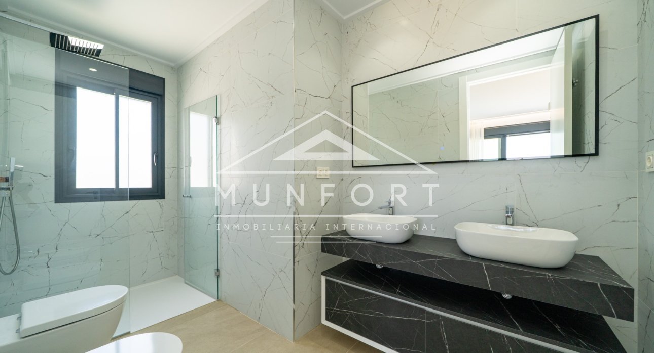 Revente - Villas -
Orihuela Costa