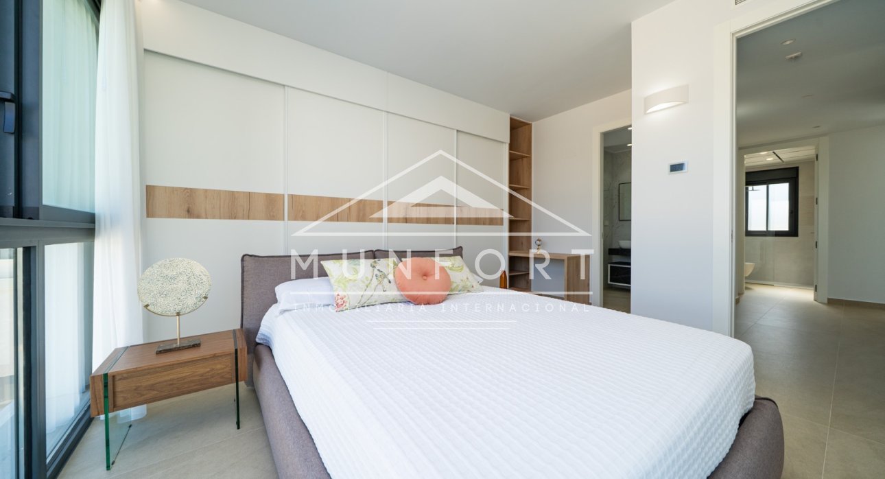 Revente - Villas -
Orihuela Costa