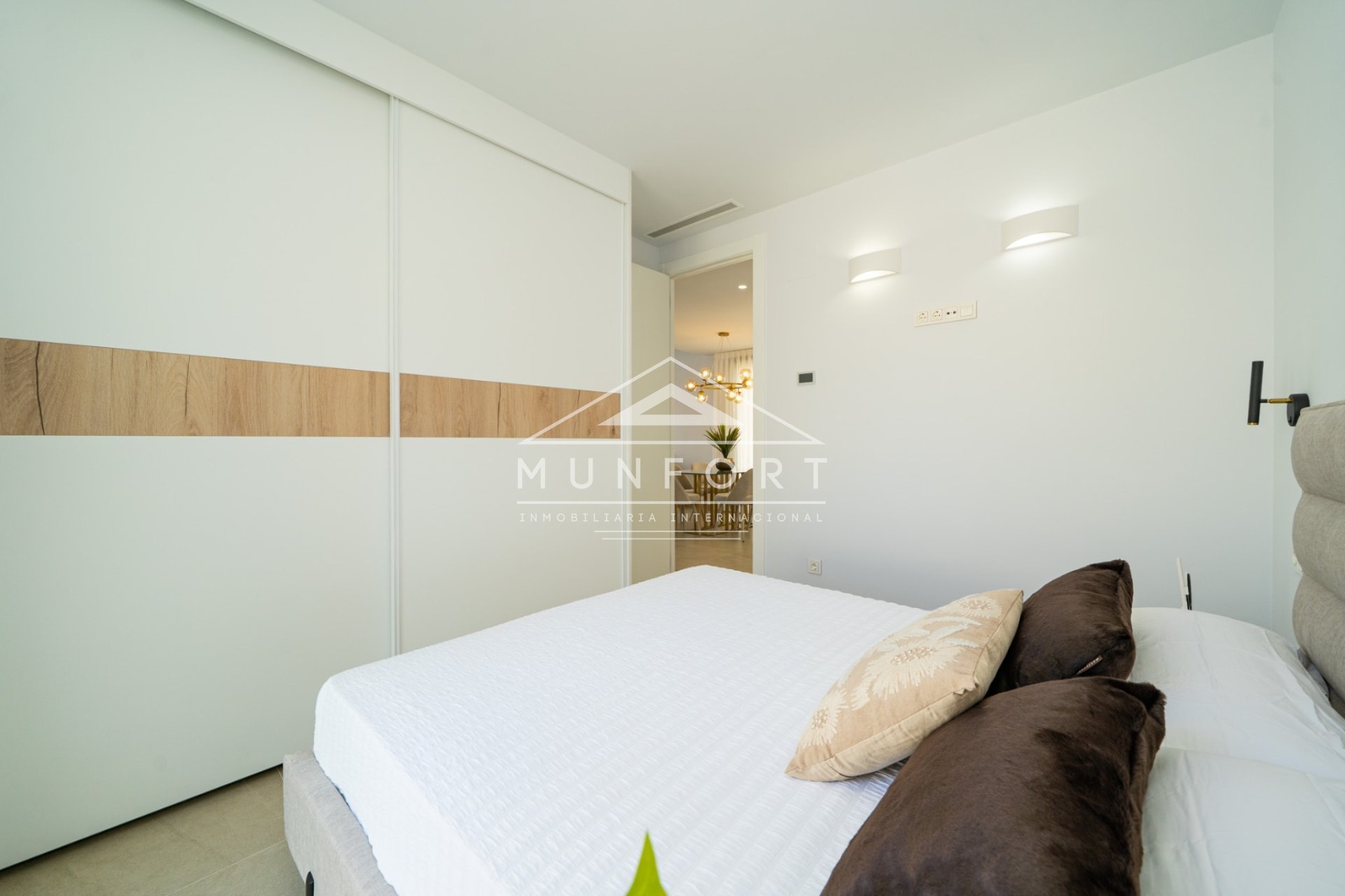 Revente - Villas -
Orihuela Costa