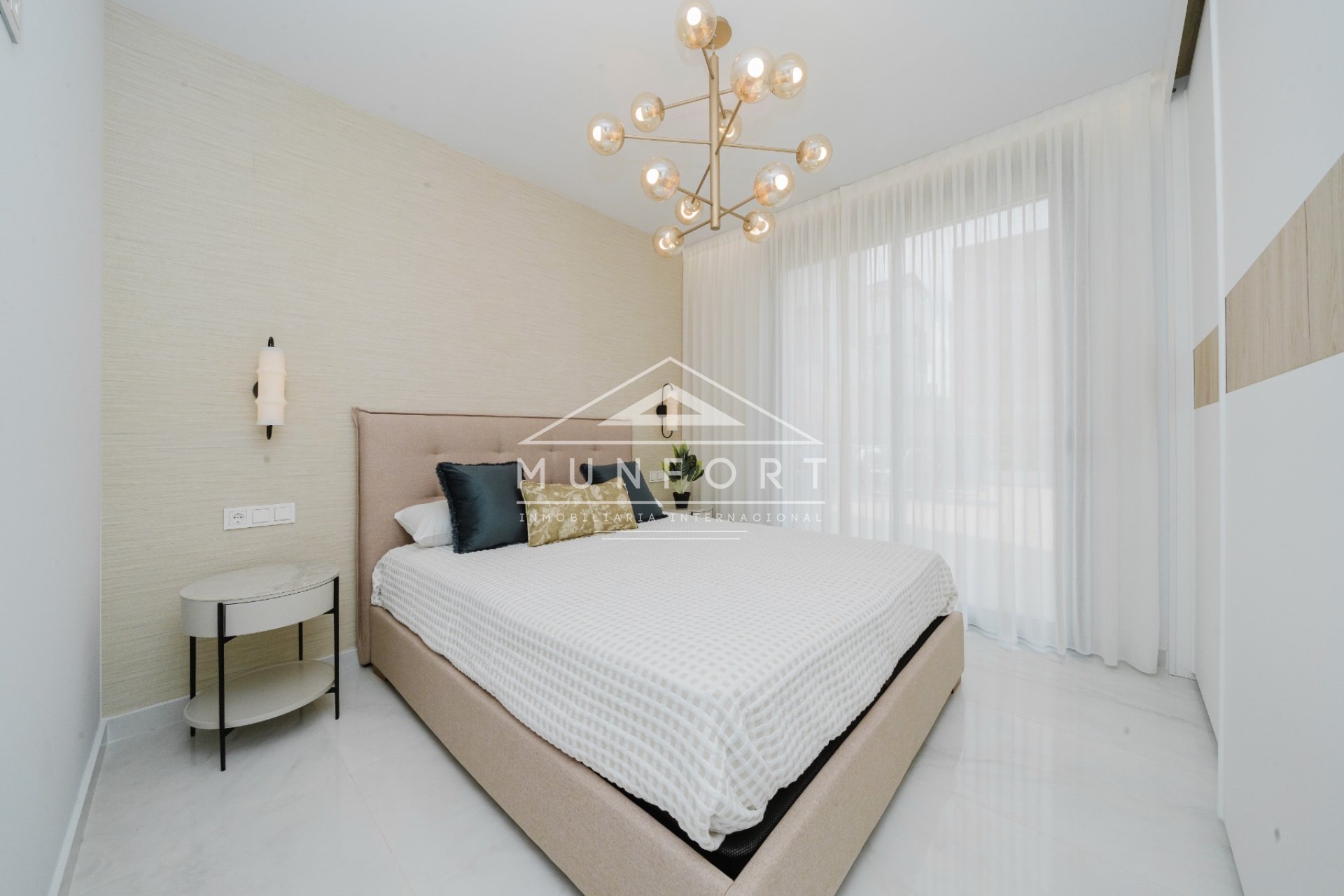 Revente - Villas -
Orihuela Costa