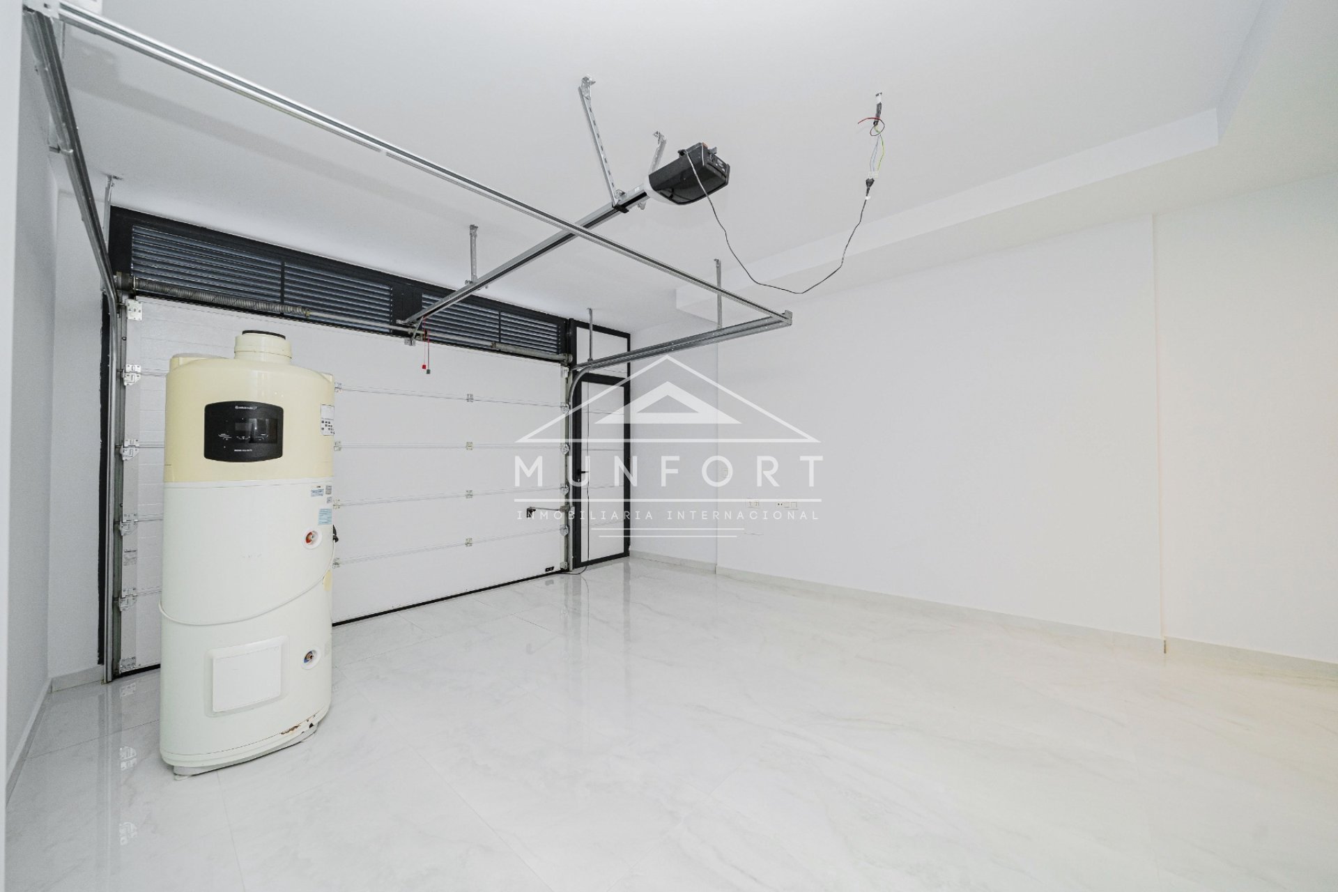 Revente - Villas -
Orihuela Costa