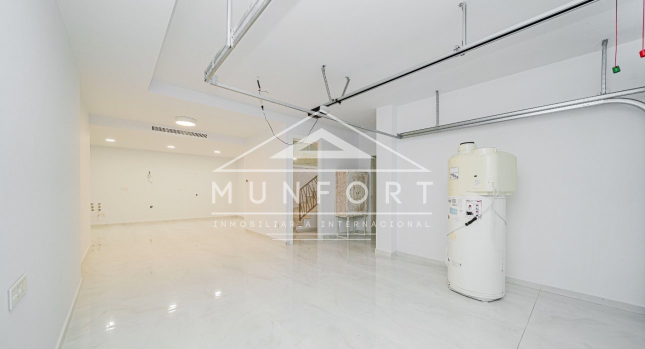 Revente - Villas -
Orihuela Costa