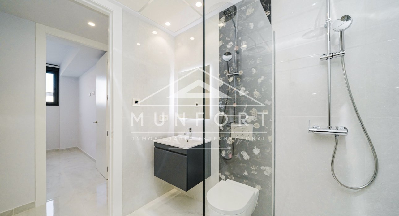 Revente - Villas -
Orihuela Costa