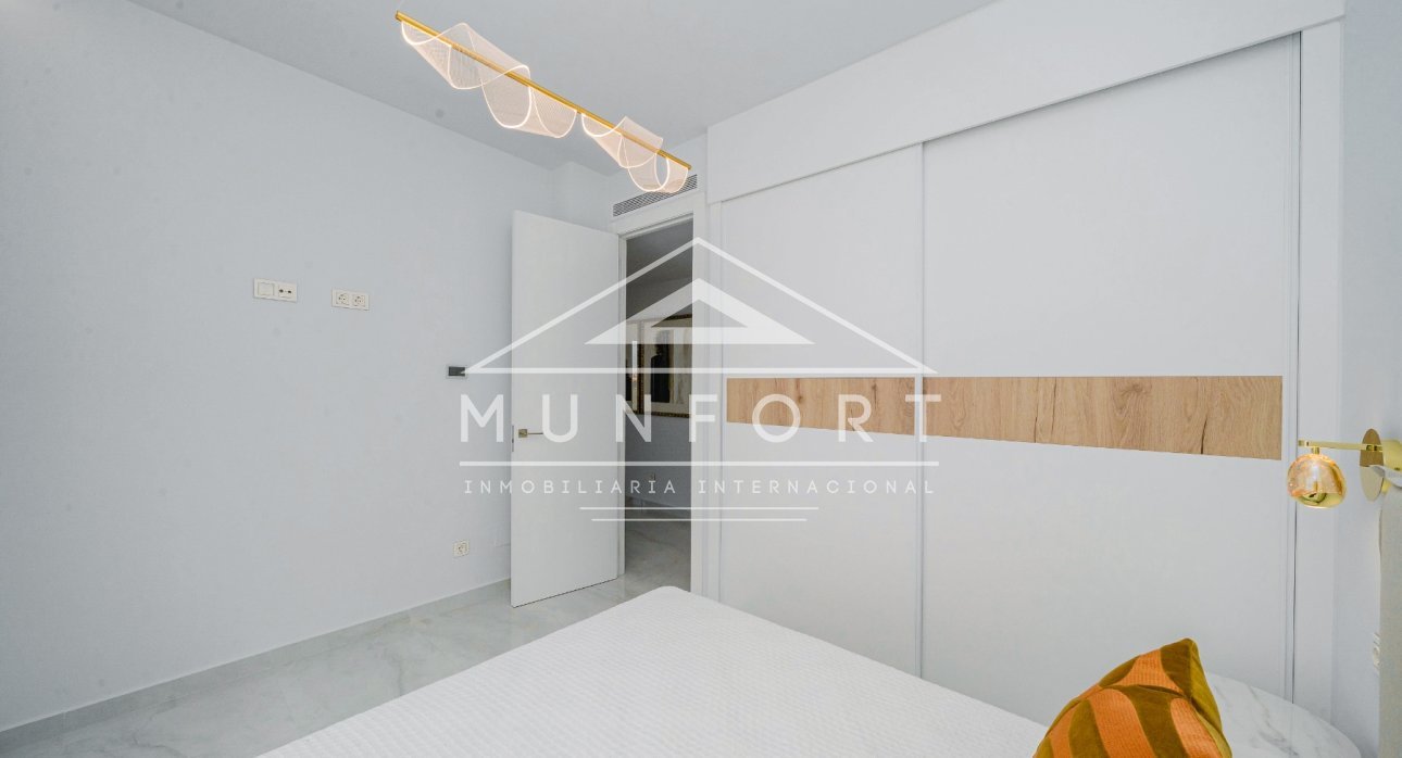 Revente - Villas -
Orihuela Costa