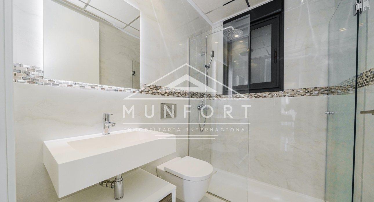 Revente - Villas -
Orihuela Costa