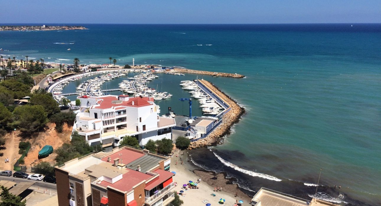 Revente - Villas -
Orihuela Costa