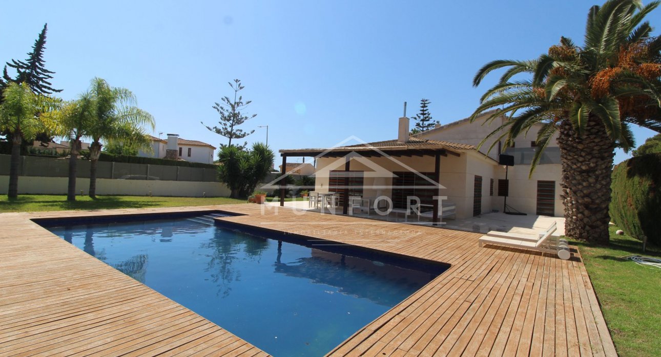 Revente - Villas -
Orihuela Costa