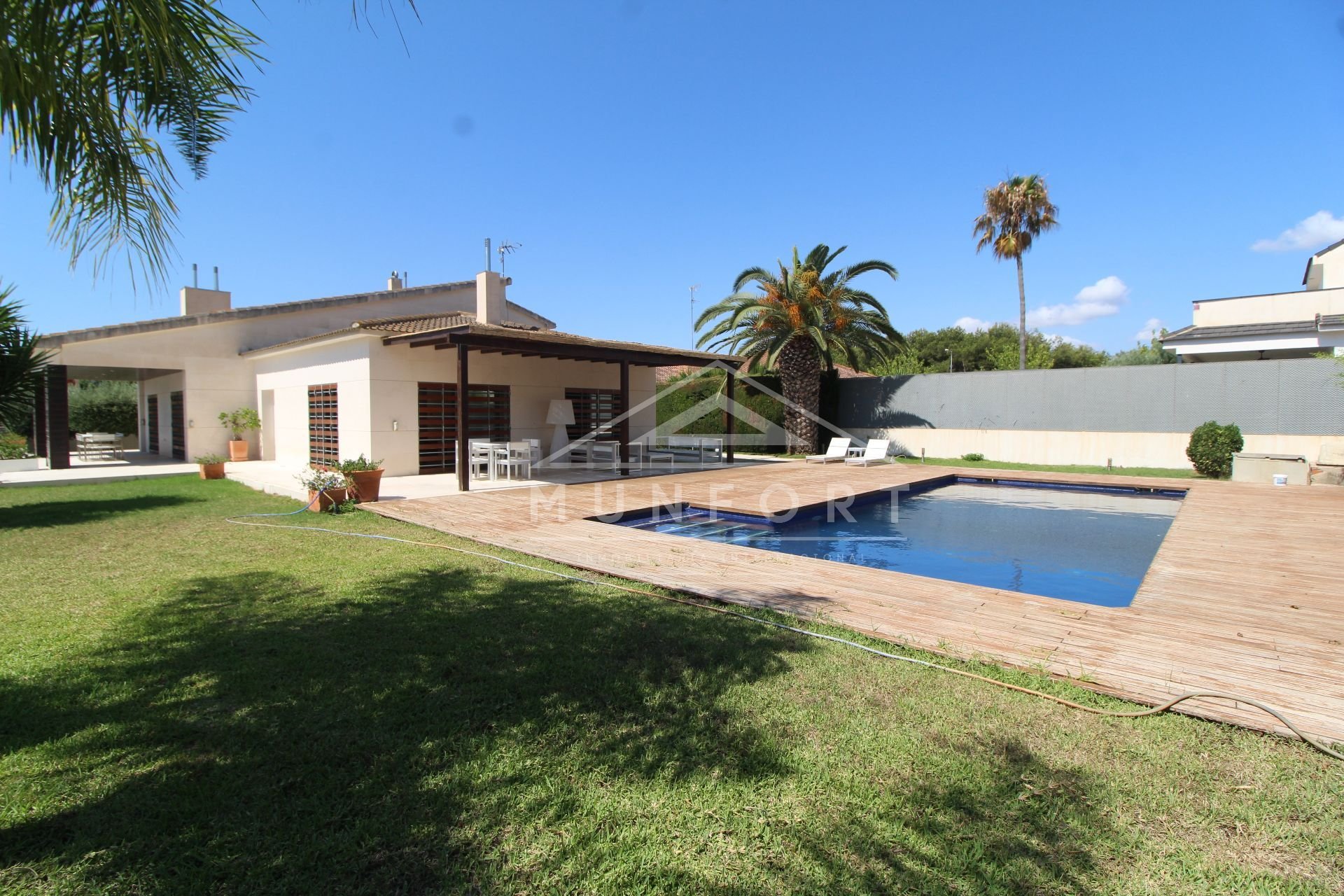 Revente - Villas -
Orihuela Costa