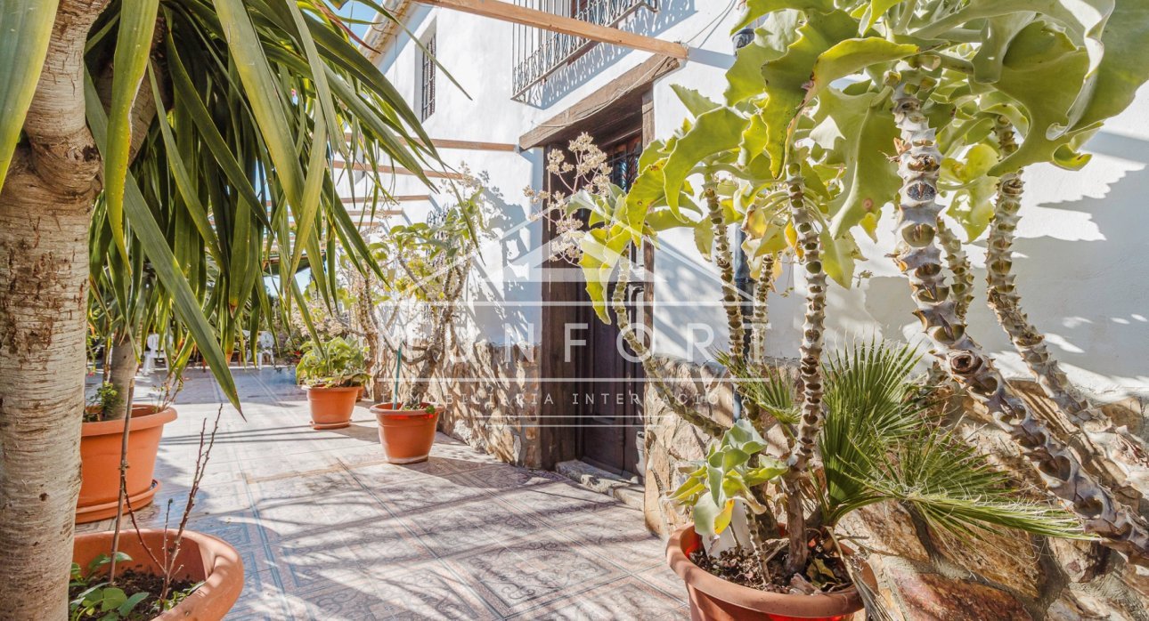 Revente - Villas -
Orihuela