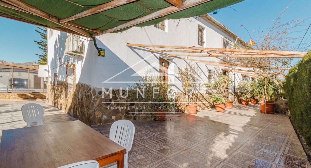 Revente - Villas -
Orihuela