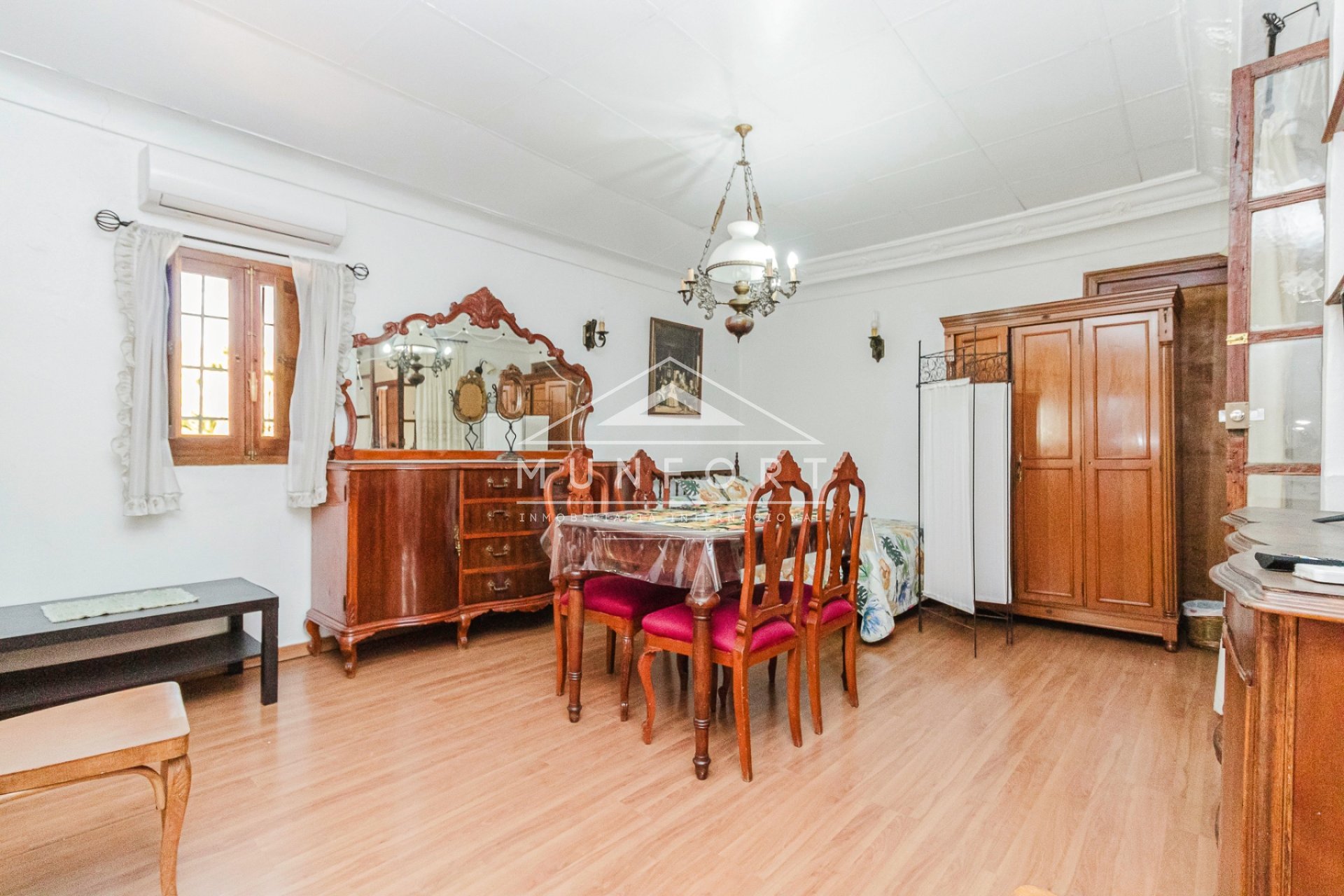 Revente - Villas -
Orihuela