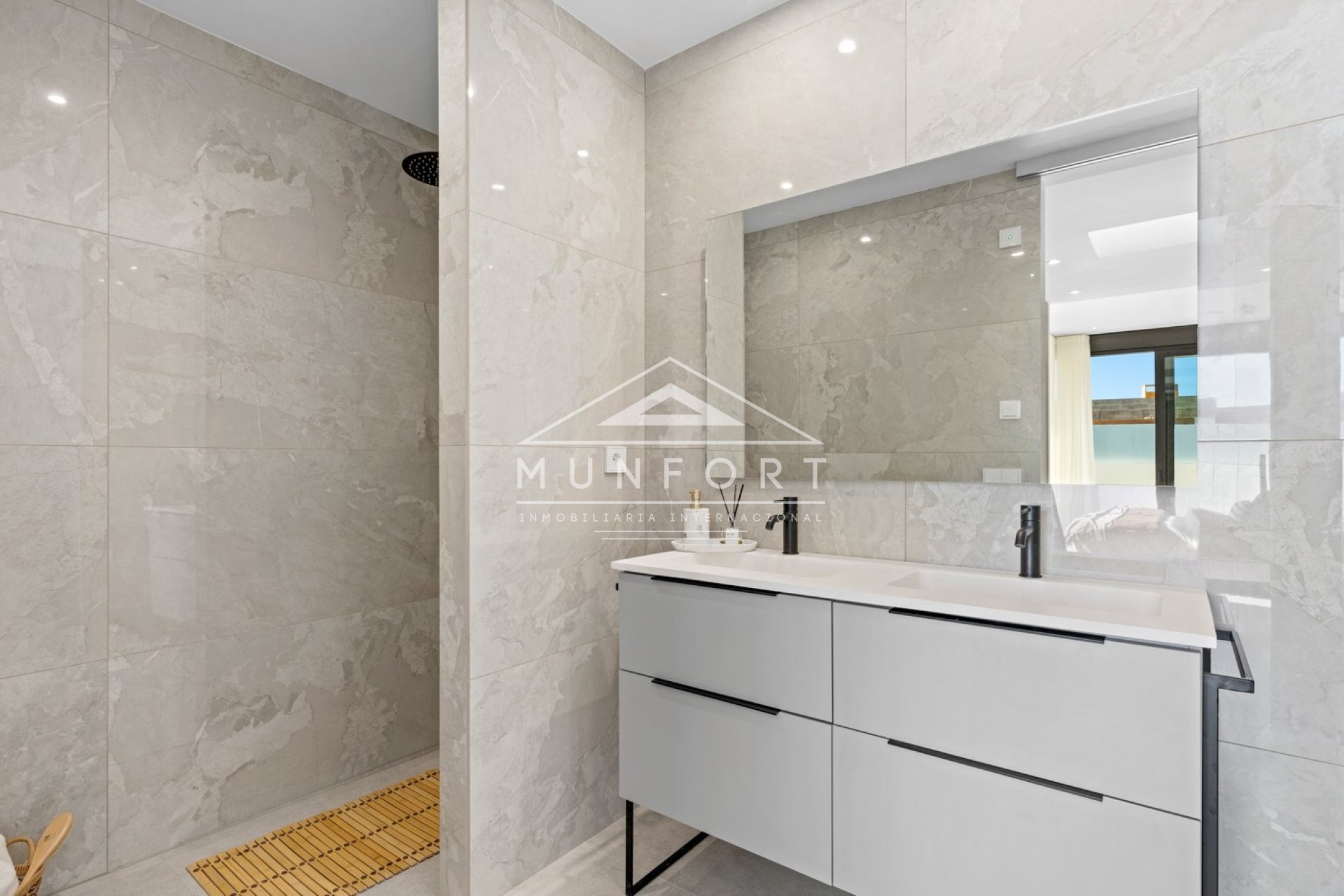 Revente - Villas -
Polop de La Marina 