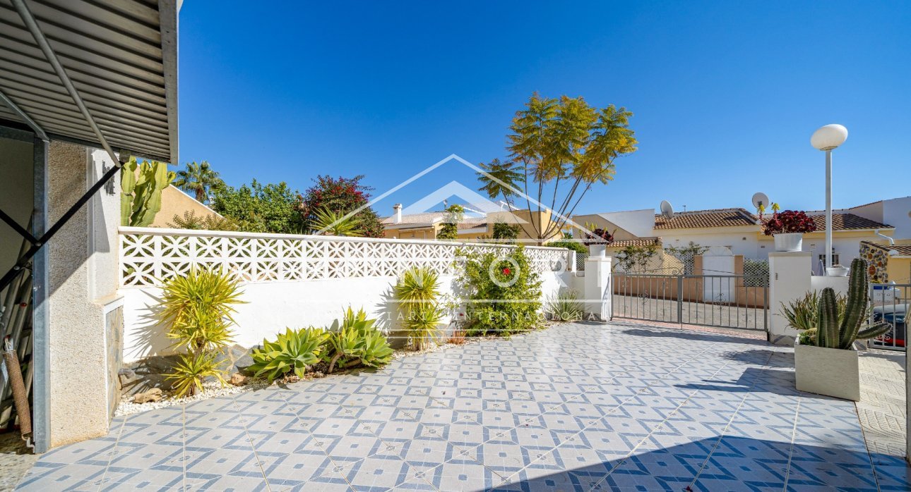 Revente - Villas -
Rojales