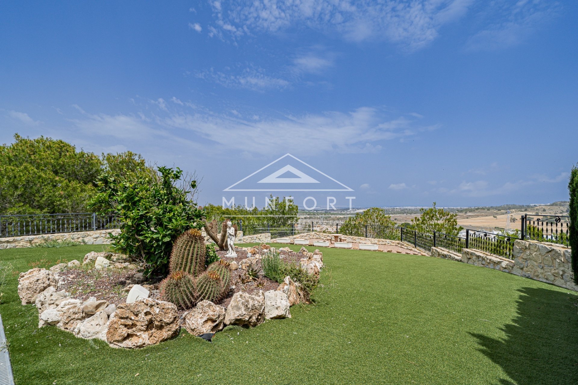 Revente - Villas -
San Miguel de Salinas