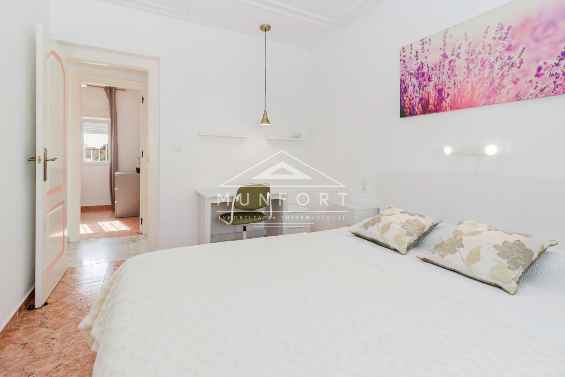 Revente - Villas -
Torrevieja - Aguas Nuevas - Torrevieja