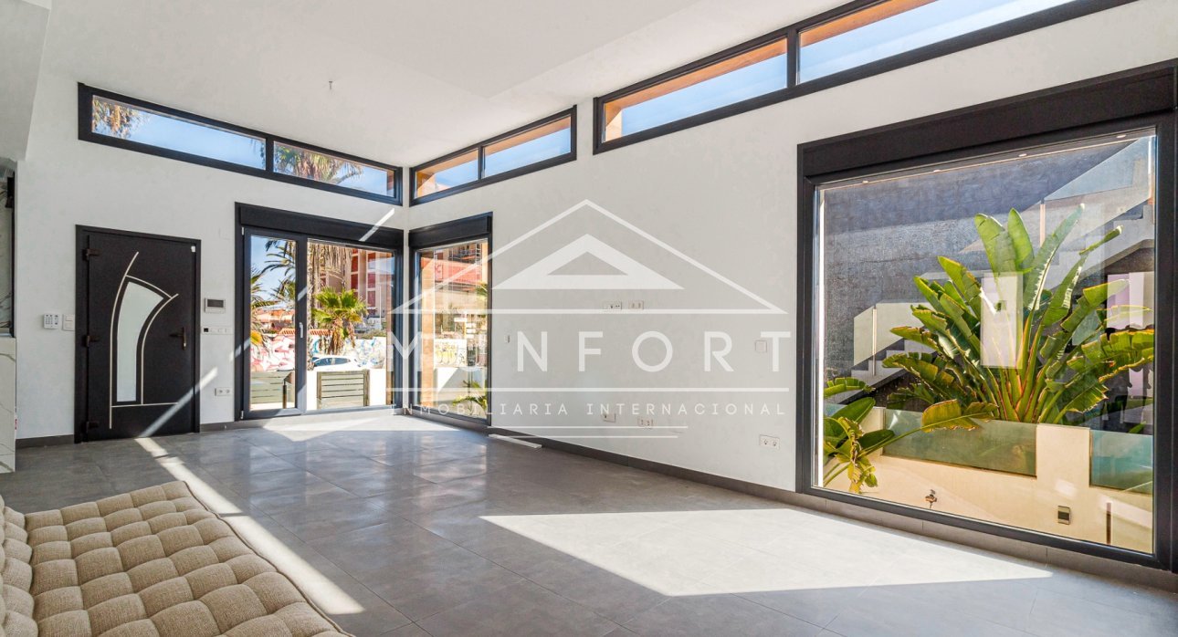 Revente - Villas -
Torrevieja - La Mata - Torrevieja