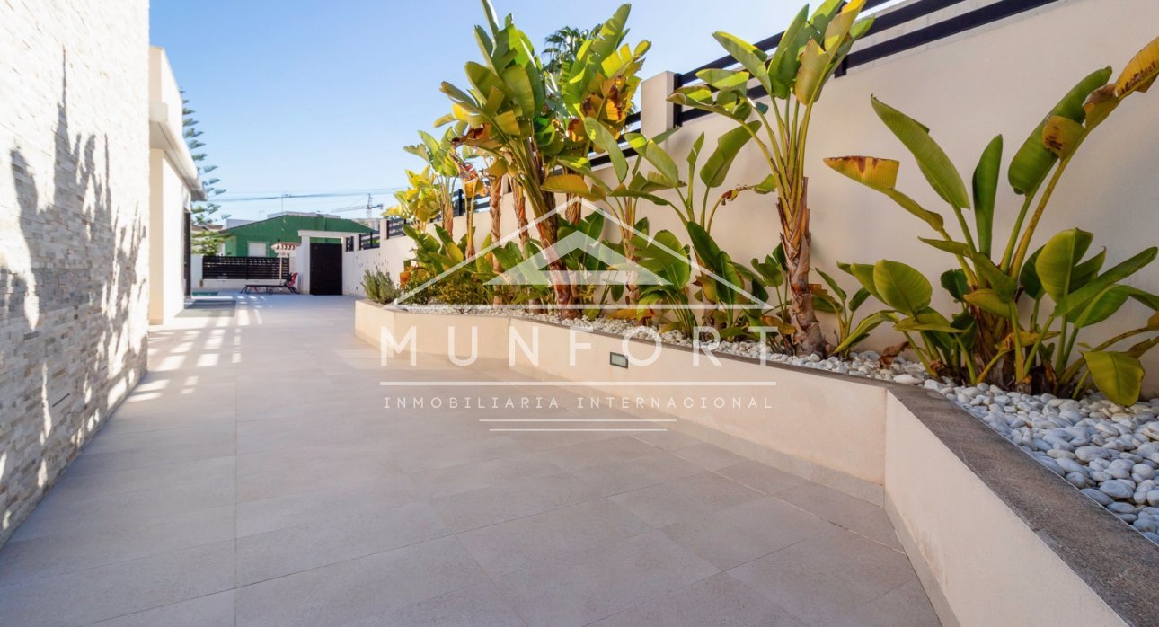 Revente - Villas -
Torrevieja - Los Balcones - Torrevieja