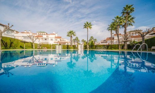 Rijtjeshuizen - Herverkoop - Orihuela Costa -
                ZENIAMAR