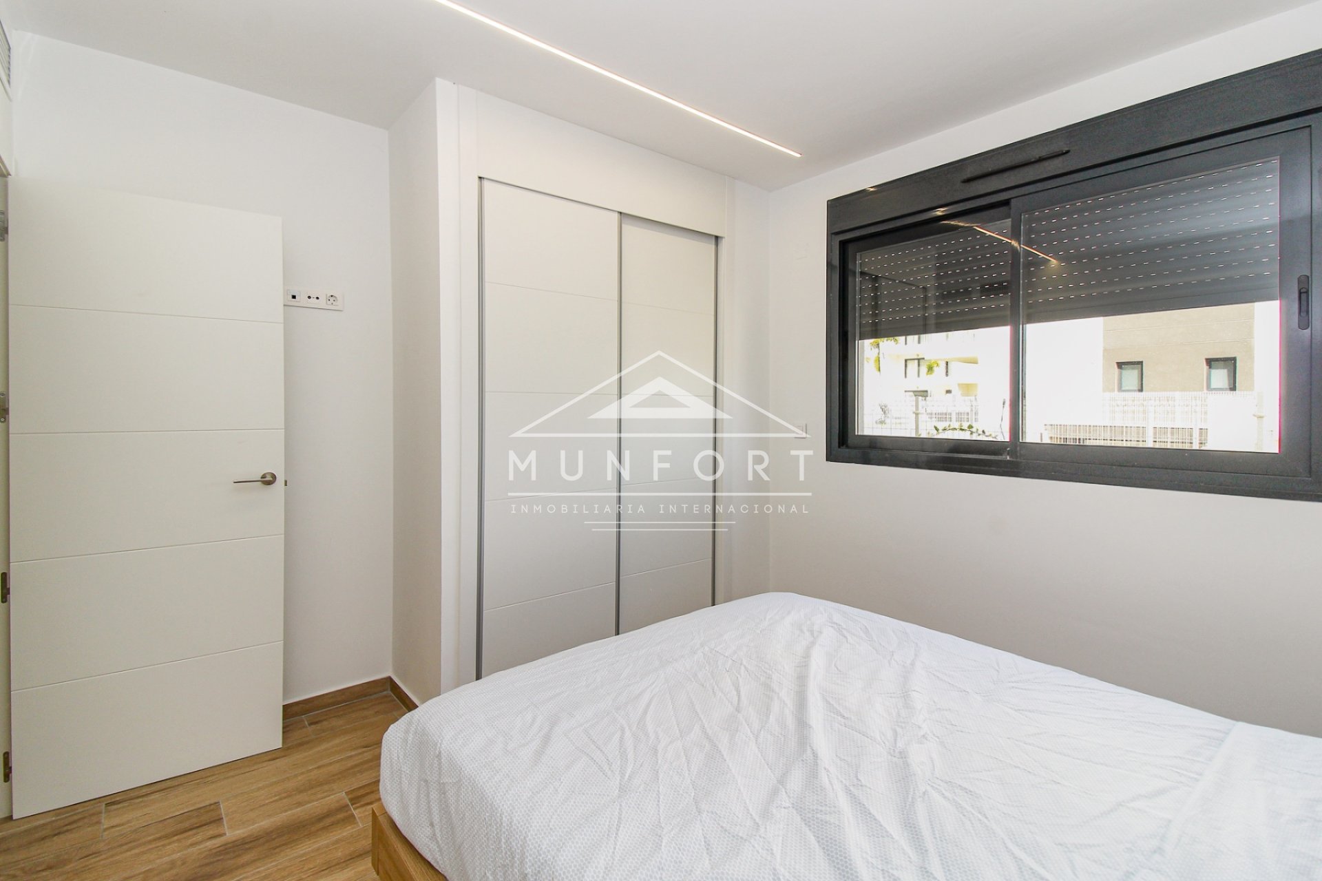 Segunda mano - Apartamentos -
Alcázares, Los - Los Alcázares