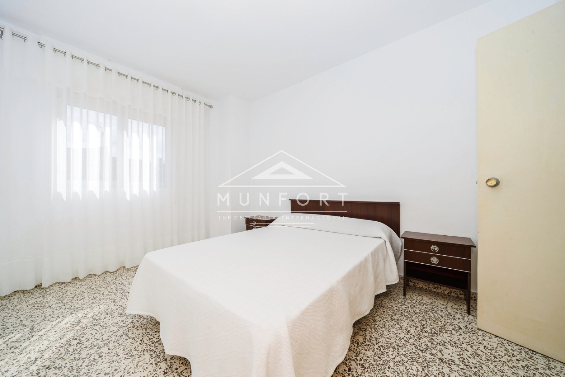 Segunda mano - Apartamentos -
Alcázares, Los - Los Alcázares