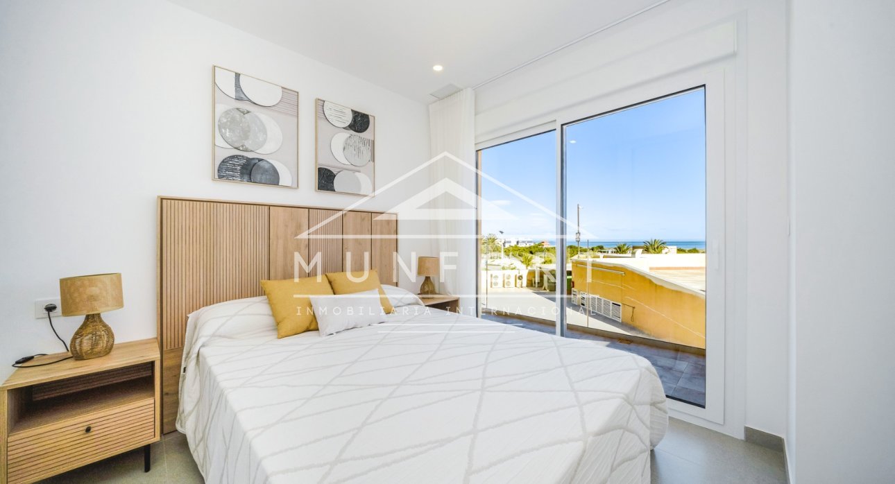 Segunda mano - Apartamentos -
Cartagena - La Manga