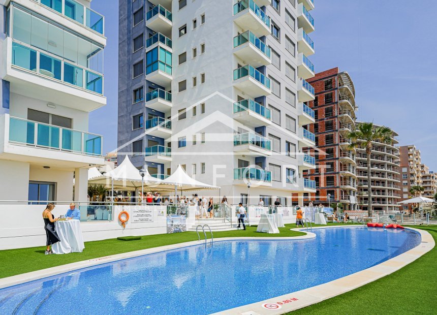 Segunda mano - Apartamentos -
La Manga