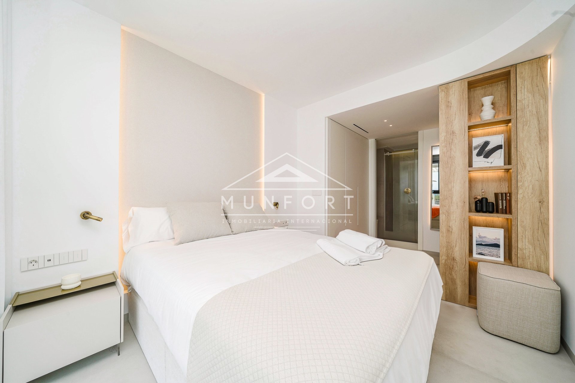 Segunda mano - Apartamentos -
La Manga