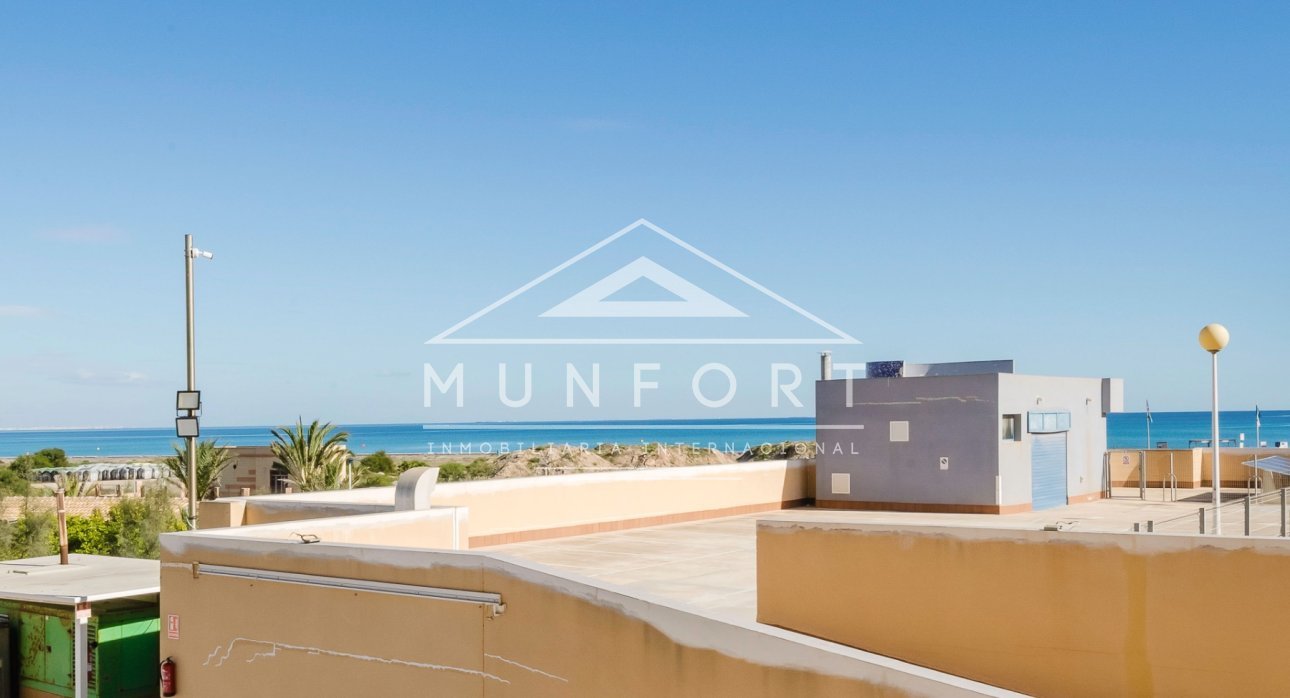 Segunda mano - Apartamentos -
La Manga