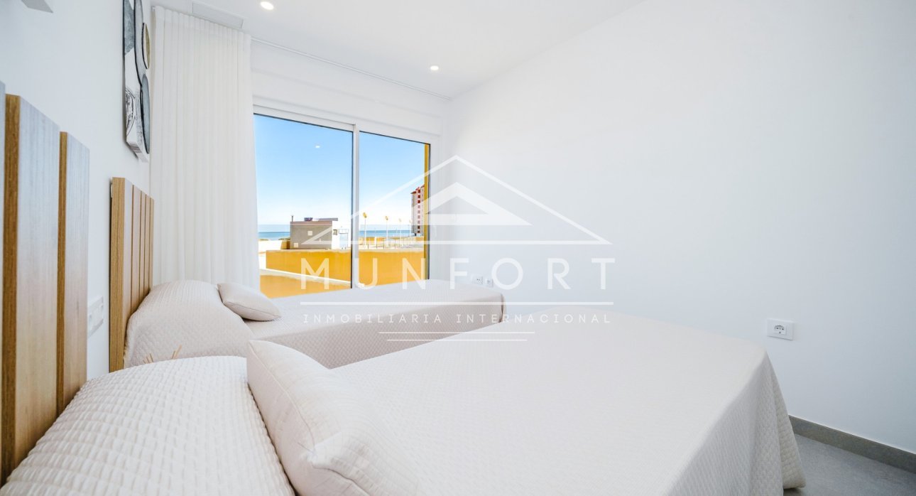 Segunda mano - Apartamentos -
La Manga