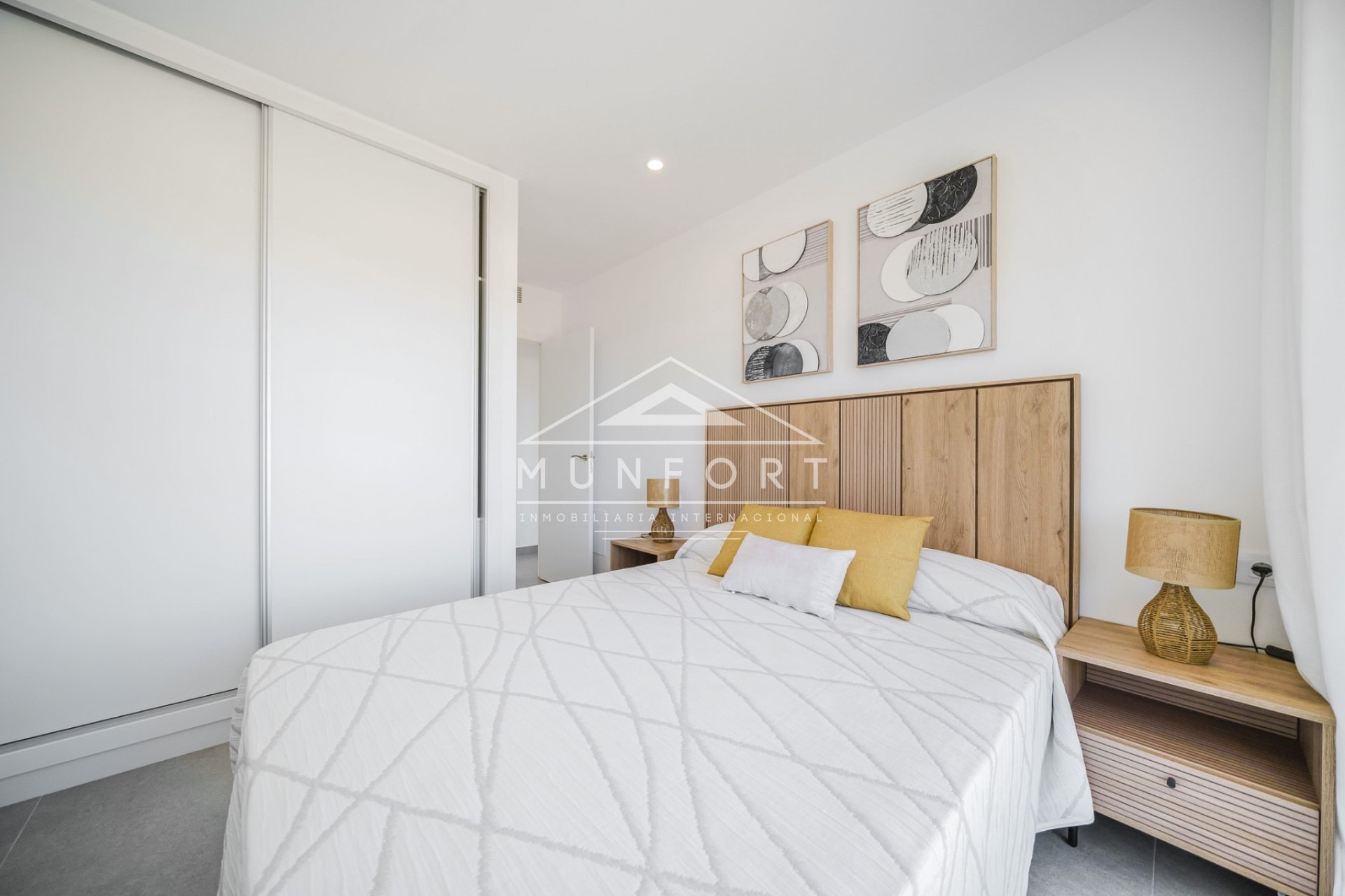 Segunda mano - Apartamentos -
La Manga