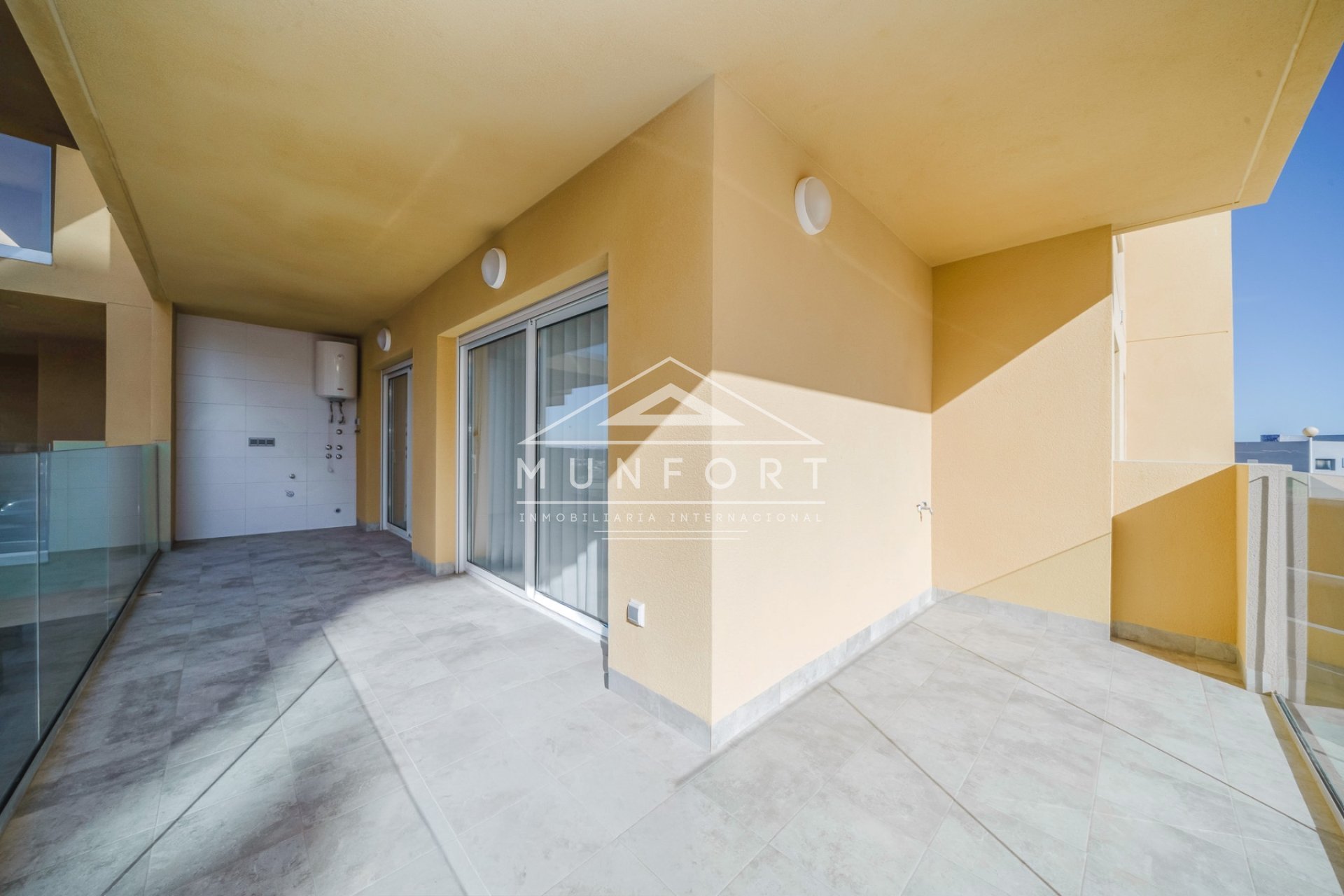 Segunda mano - Apartamentos -
La Manga