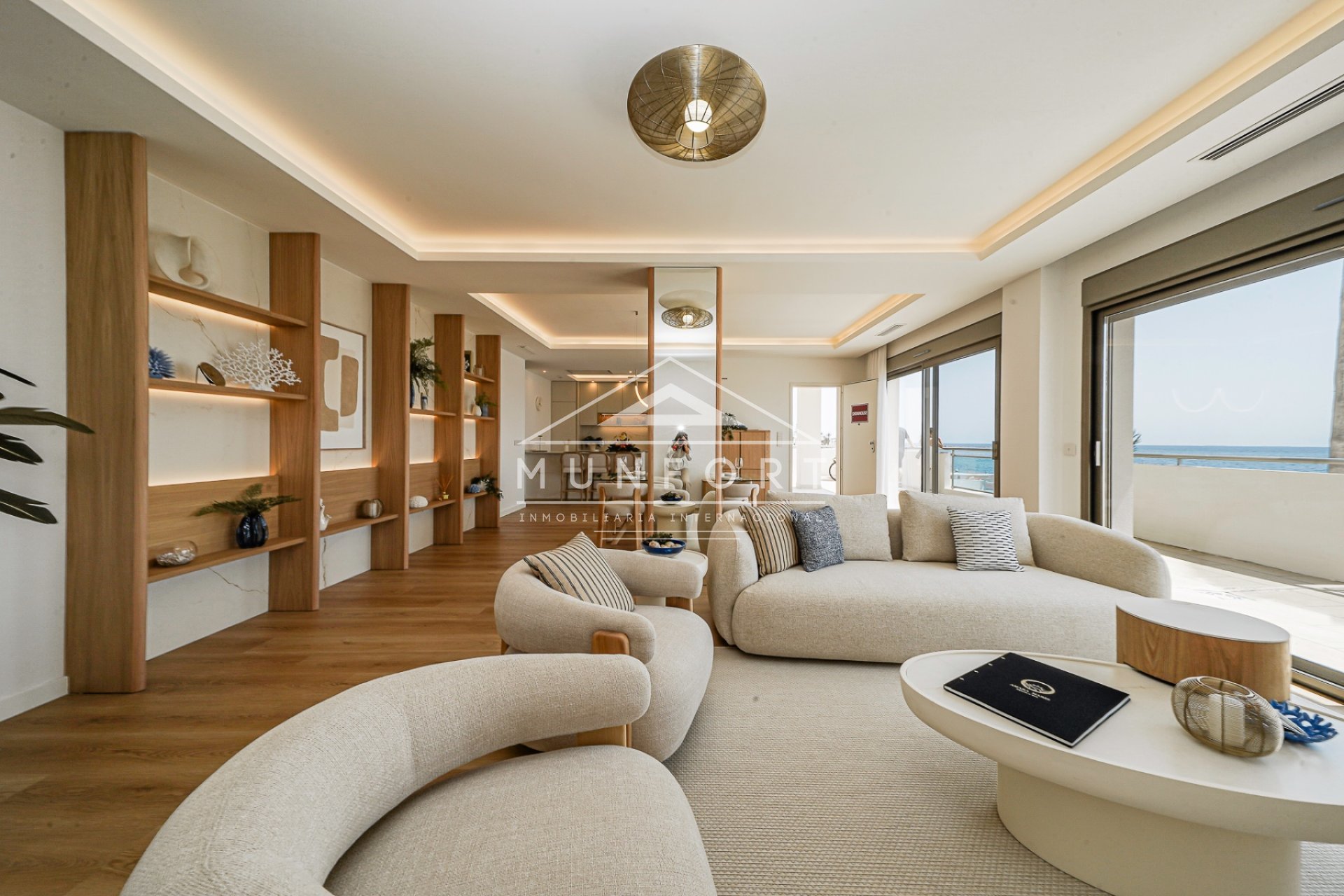 Segunda mano - Apartamentos -
La Manga