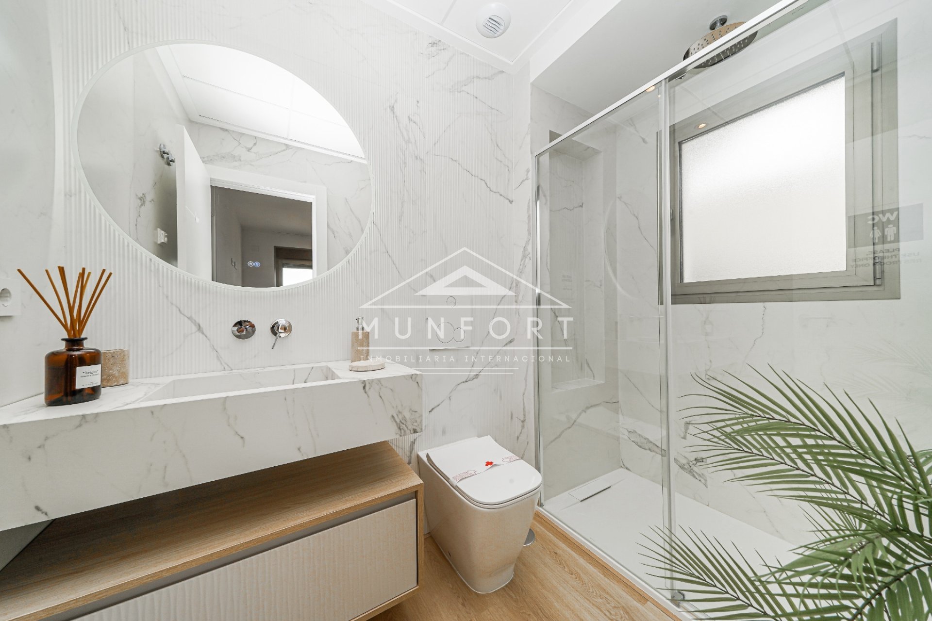 Segunda mano - Apartamentos -
La Manga