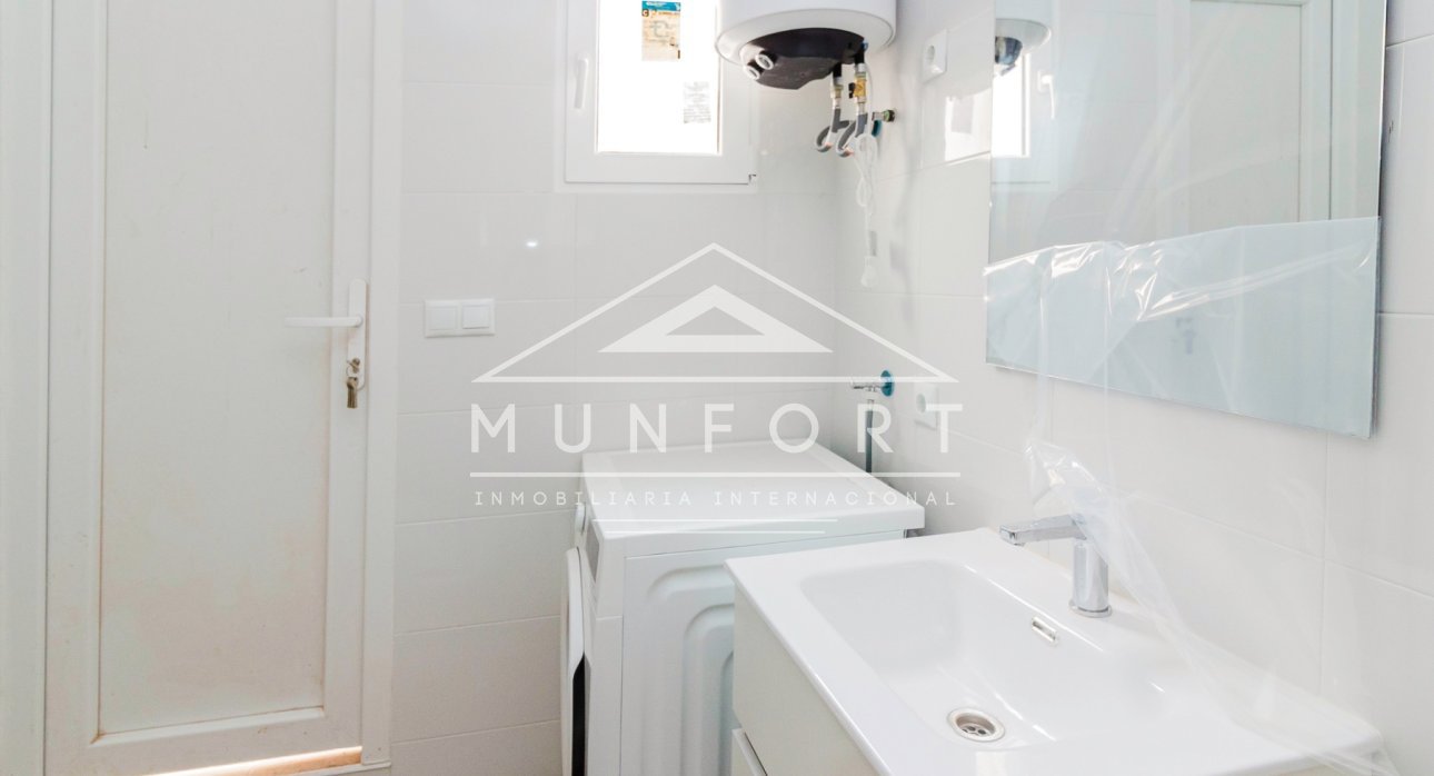 Segunda mano - Apartamentos -
Los Nietos