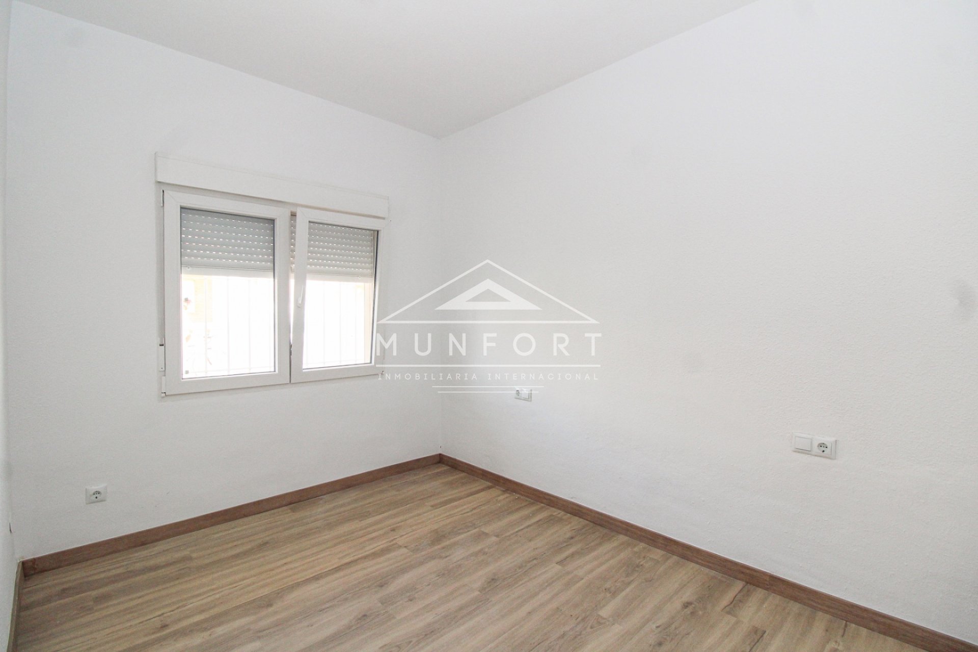 Segunda mano - Apartamentos -
Los Urrutias