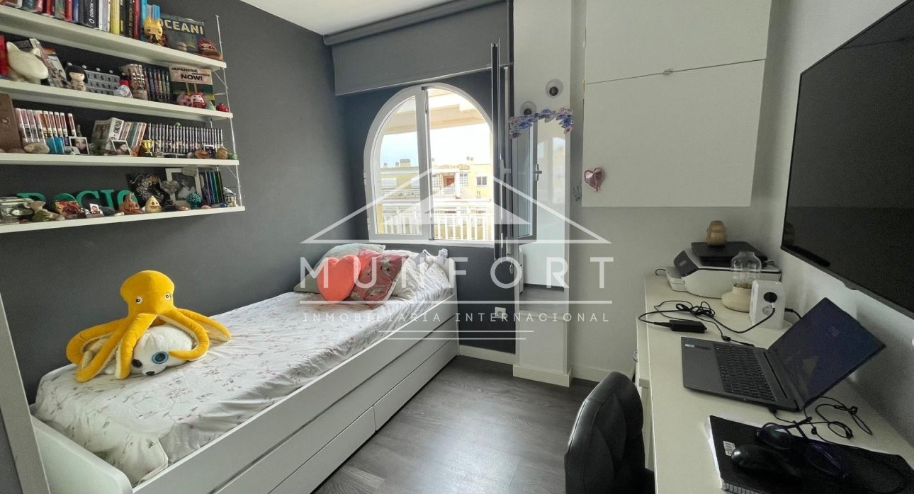 Segunda mano - Apartamentos -
Orihuela Costa - Aguamarina