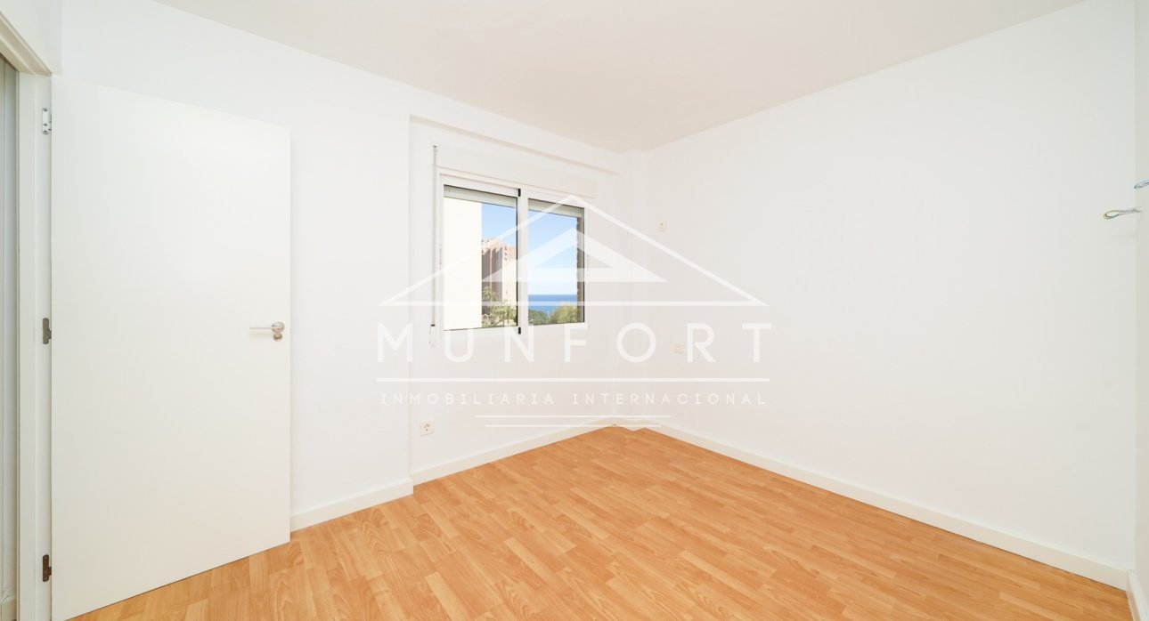 Segunda mano - Apartamentos -
Orihuela Costa - Dehesa de Campoamor