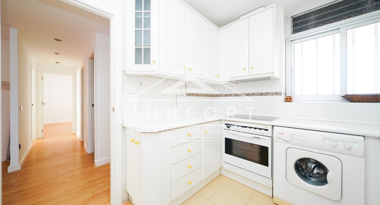 Segunda mano - Apartamentos -
Orihuela Costa - Dehesa de Campoamor