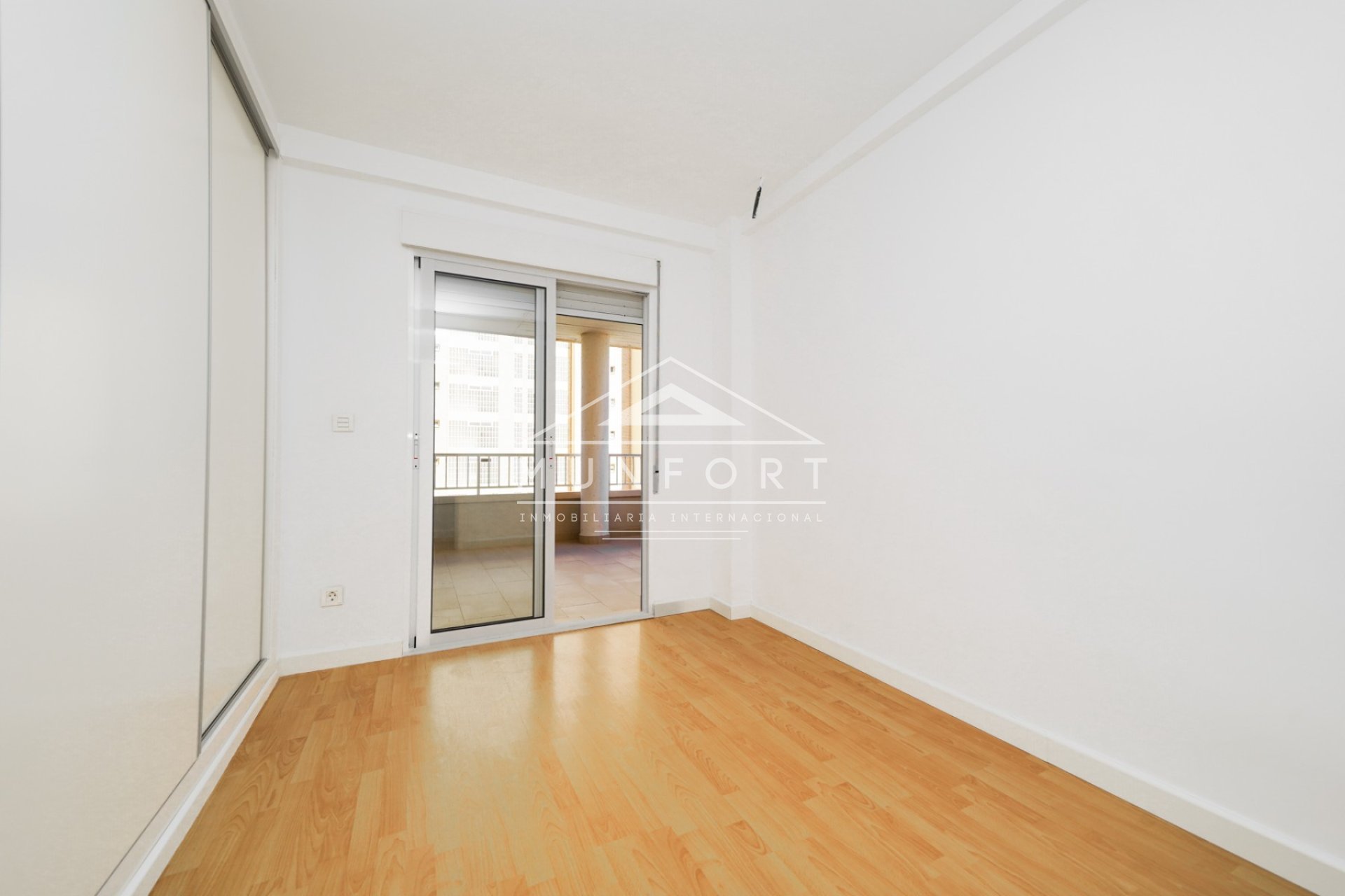 Segunda mano - Apartamentos -
Orihuela Costa - Dehesa de Campoamor